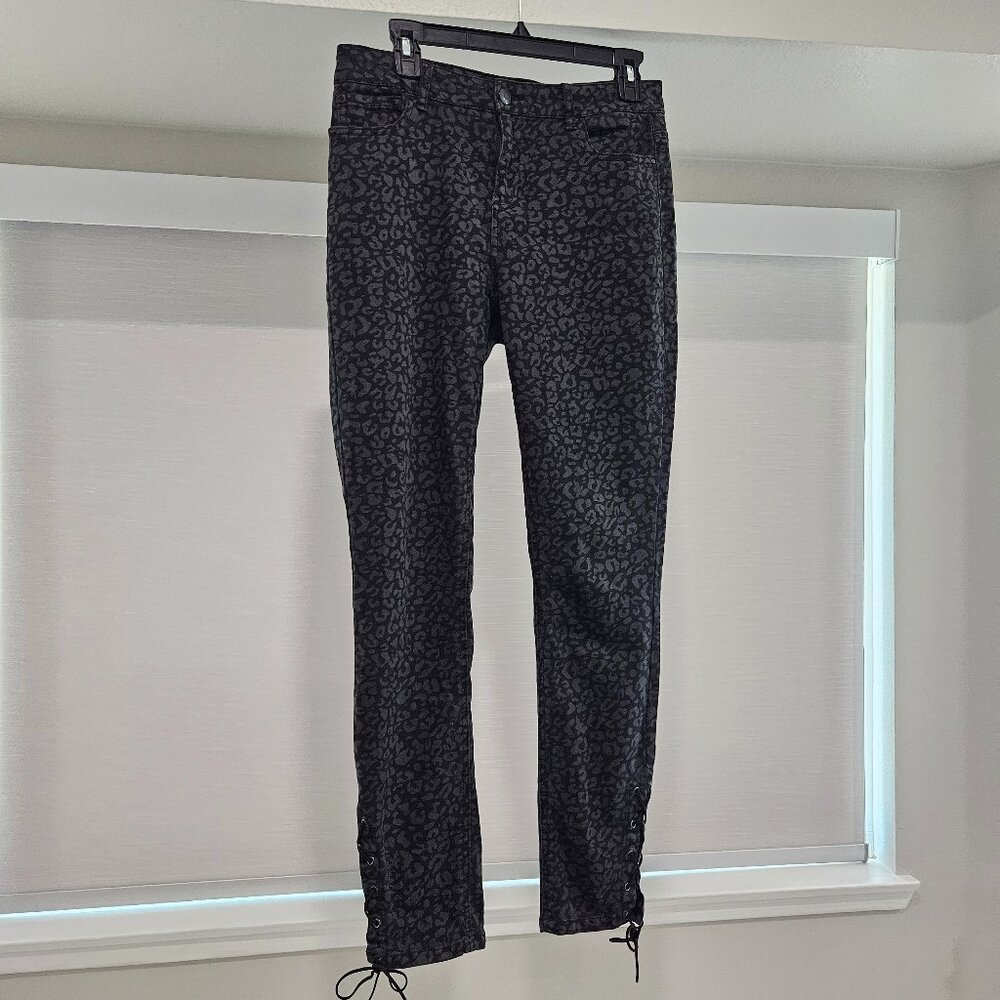 Leopard Animal Print Demin,Charcoal Gray/Black,Customisble Tie Bottoms, Size 11